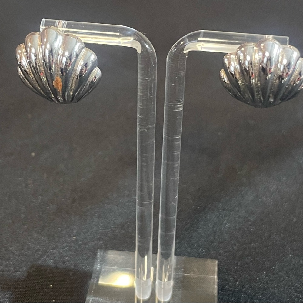 Vintage Signed Monet Silver Tone Shell Earrings Pierced Earrings